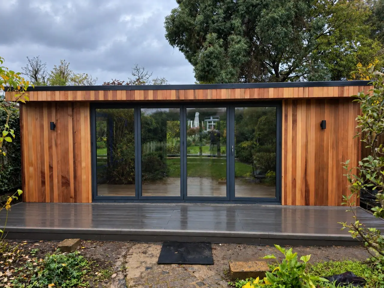 Wide Timber Garden Room
