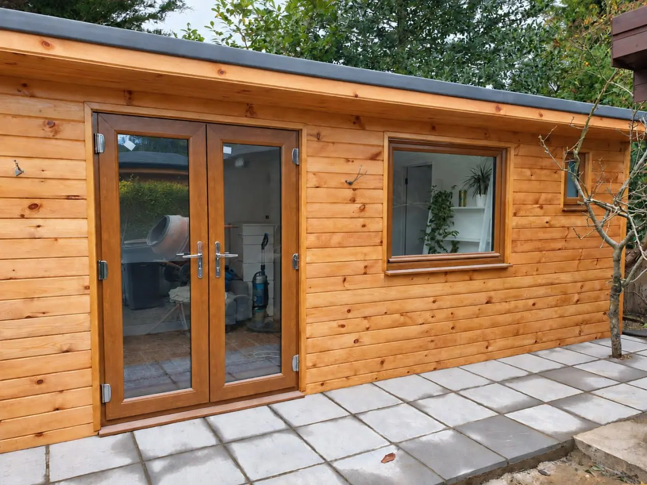 Timber Garden Studio with Doors