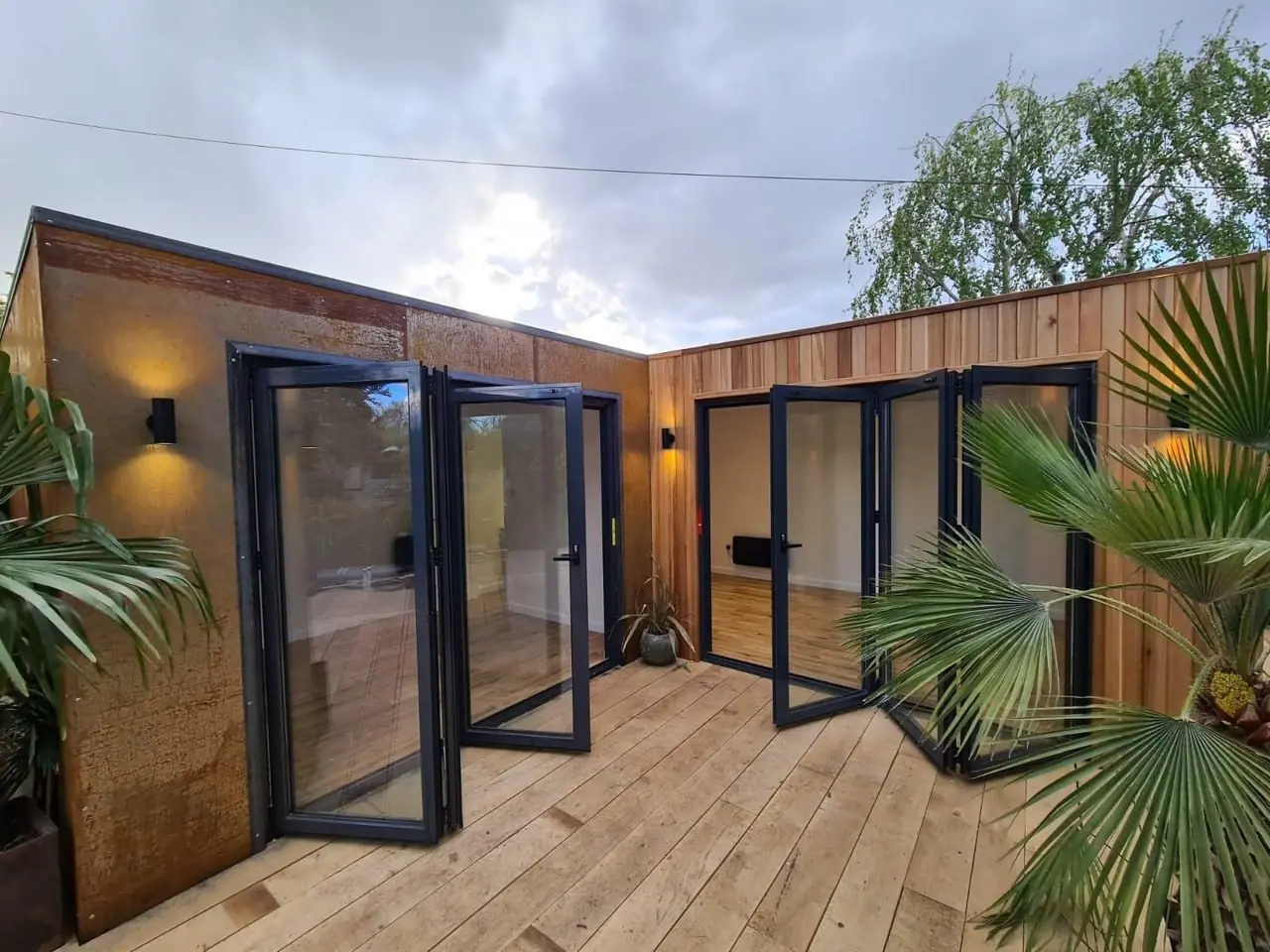 Timber Room and Wide Deck